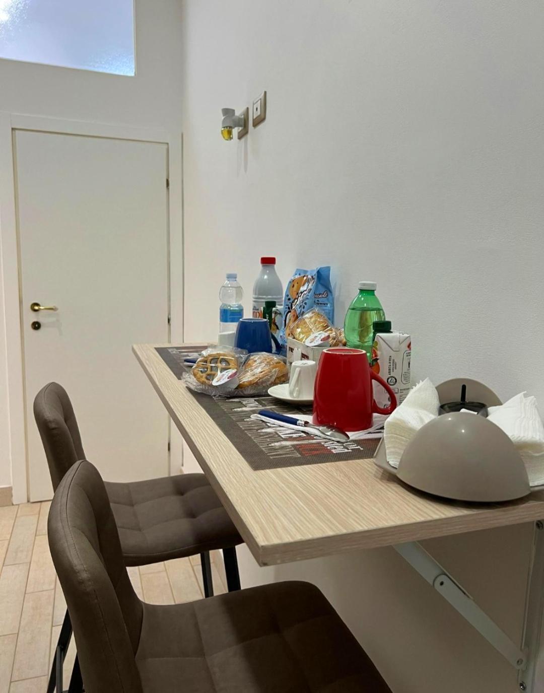 Petit Bijou Apartment ชิวิตาเวกเกีย ภายนอก รูปภาพ