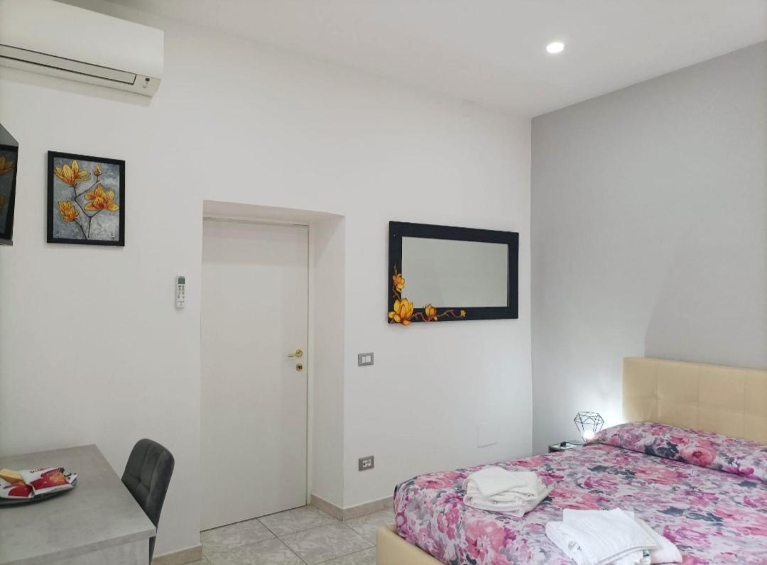 Petit Bijou Apartment ชิวิตาเวกเกีย ภายนอก รูปภาพ